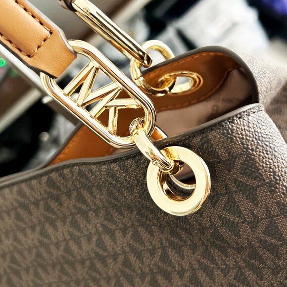 Michael Kors Kensington Large Logo Shoulder Tote Retail $358 Clearance Sale - Picture 8 of 15